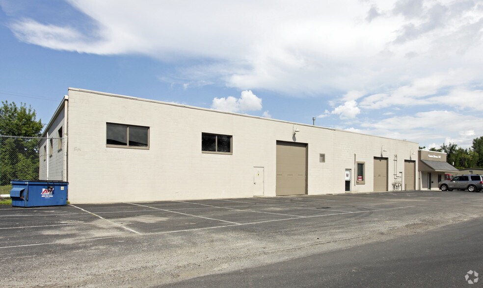 111 Burbank Dr, Toledo, OH à louer - Photo du bâtiment - Image 2 de 2