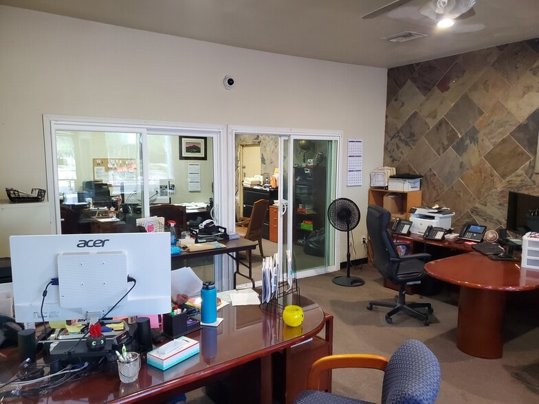 955 E Main St, Mesa, AZ for sale - Interior Photo - Image 3 of 16