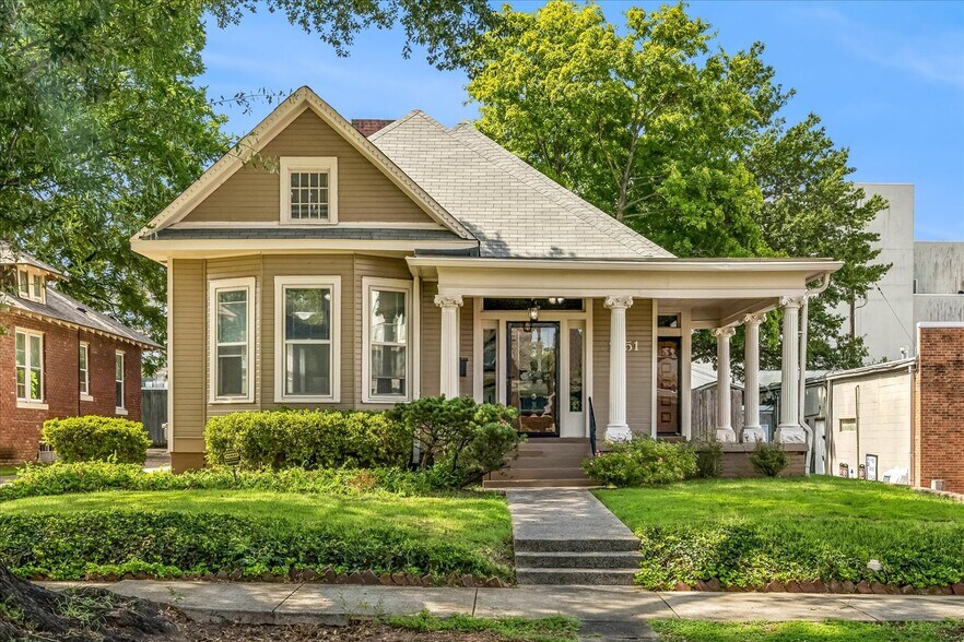 2151 Monroe Ave, Memphis, TN à vendre - Photo principale - Image 1 de 34