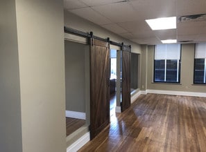 33 N 3rd St, Columbus, OH à louer Photo intérieure- Image 1 de 11