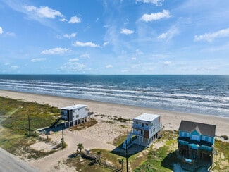 Plus de détails pour 10602 Blue Water Hwy, Freeport, TX - Multi-résidentiel à vendre