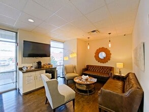 2055 N Mount Juliet Rd, Mount Juliet, TN à louer Photo intérieure- Image 2 de 8