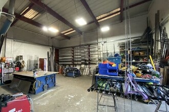 23 Yorkshire Rd, London for lease Interior Photo- Image 2 of 3