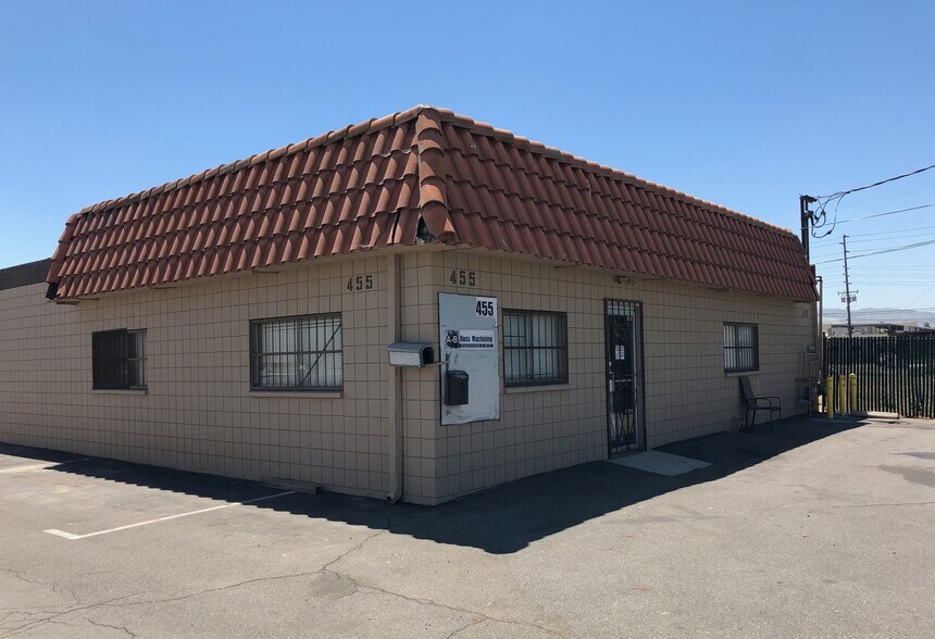 455 S Sierra Way, San Bernardino, CA à vendre - Photo du bâtiment - Image 1 de 4