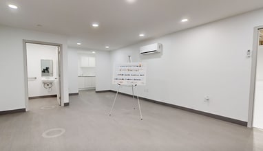 7212-7282 NW 33rd St, Miami, FL à louer Photo intérieure- Image 1 de 6