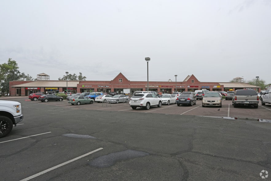 2765-2825 N Scottsdale Rd, Scottsdale, AZ for lease - Building Photo - Image 2 of 8