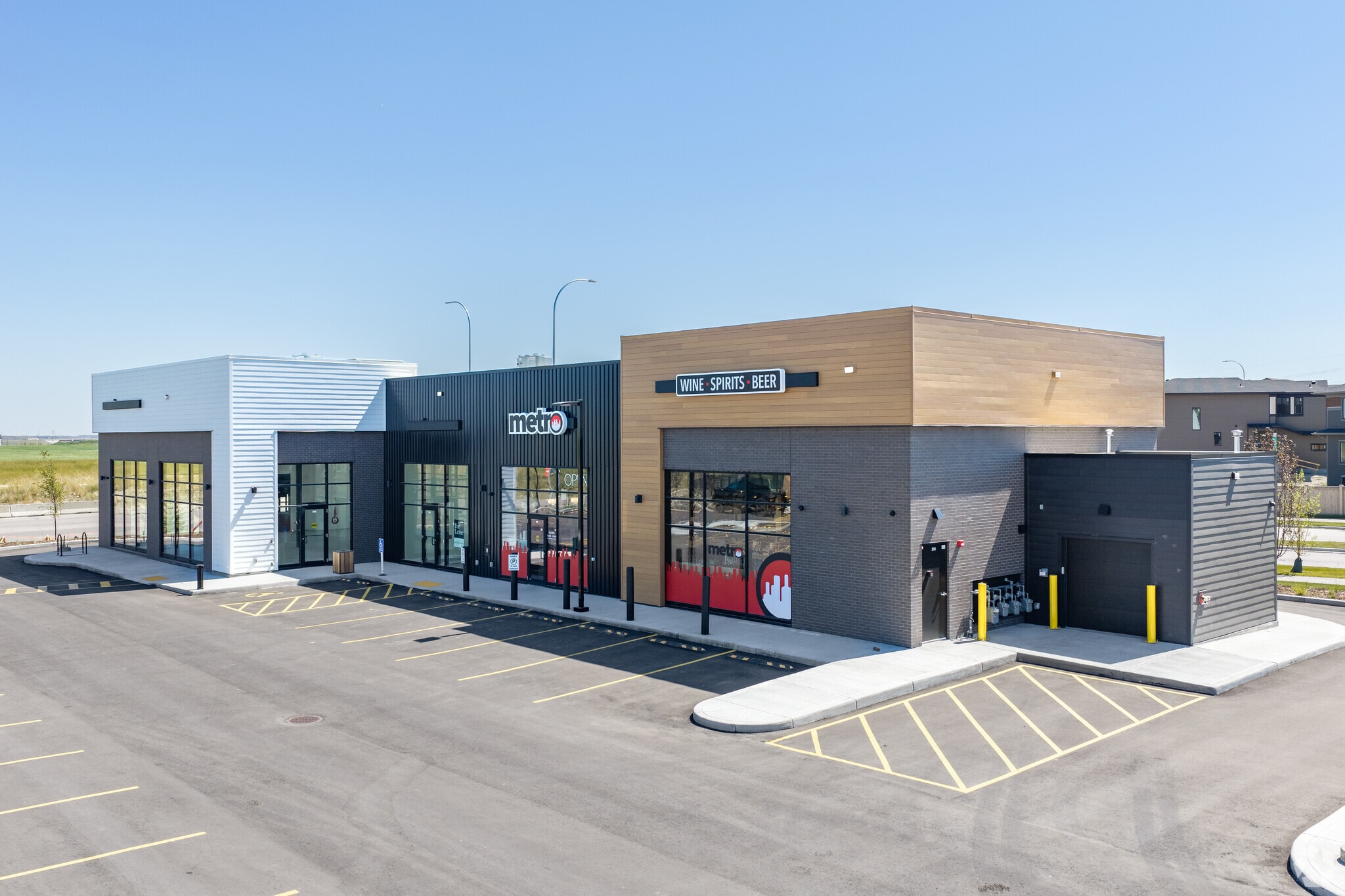 1100 140 Av NE, Calgary, AB for lease Primary Photo- Image 1 of 3