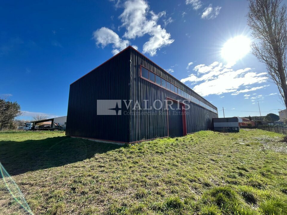 Flex in Lançon-Provence for lease Building Photo- Image 1 of 16