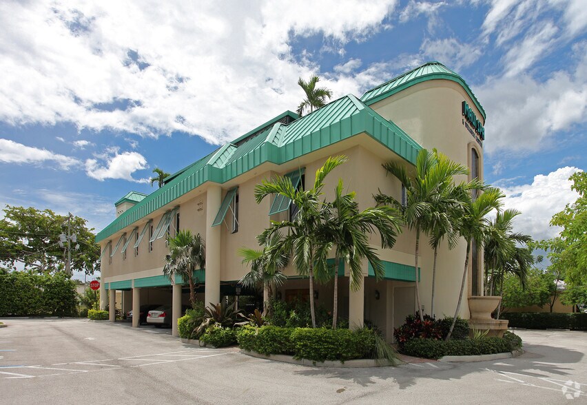 2100 NW 2nd Ave, Boca Raton, FL à vendre - Photo principale - Image 1 de 1