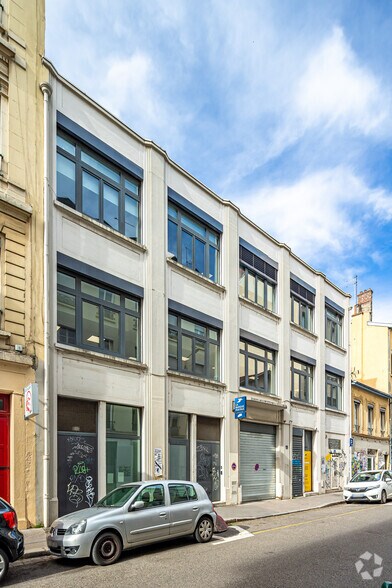 37 Avenue Jean Jaurès, Lyon à vendre - Photo du bâtiment - Image 2 de 5