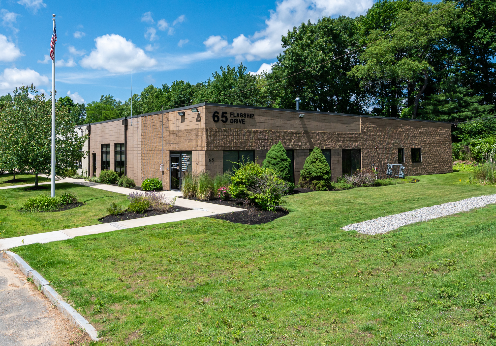 65 Flagship Dr, North Andover, MA for lease Building Photo- Image 1 of 7