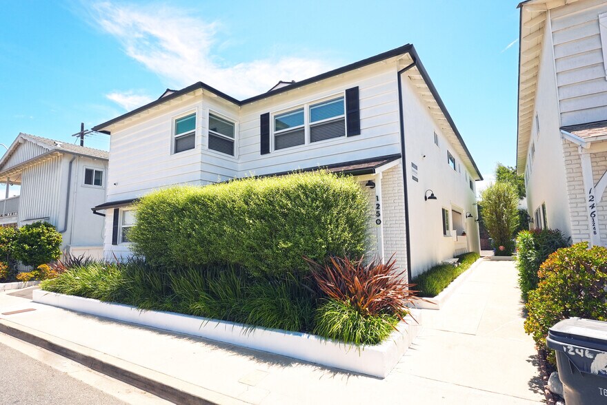 1250 Manhattan Beach Blvd, Manhattan Beach, CA à vendre - Photo du bâtiment - Image 2 de 11