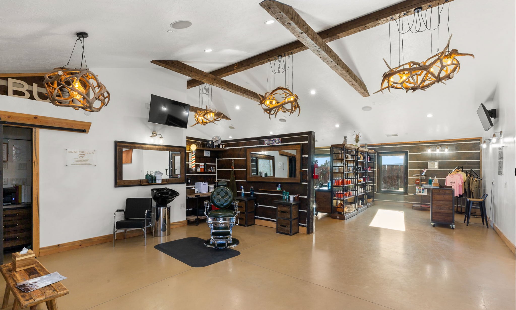 4365 E Mountain View Dr, Kanab, UT à vendre Photo du bâtiment- Image 1 de 16