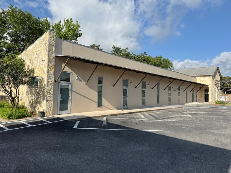 109 Enterprise Pky, Boerne, TX à vendre - Photo du bâtiment - Image 3 de 5