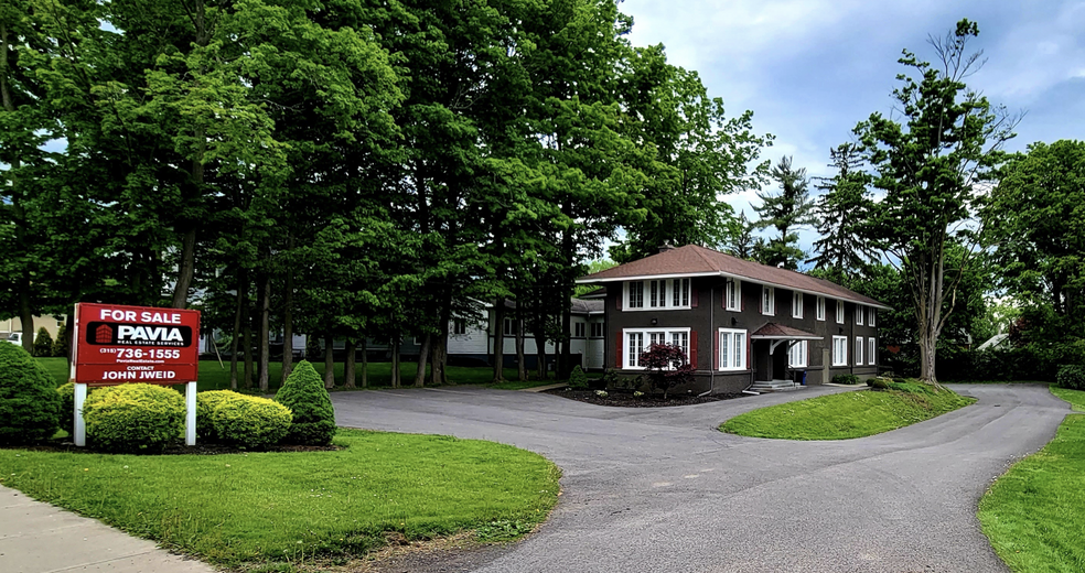 84 Genesee St, New Hartford, NY à vendre - Photo du bâtiment - Image 1 de 1