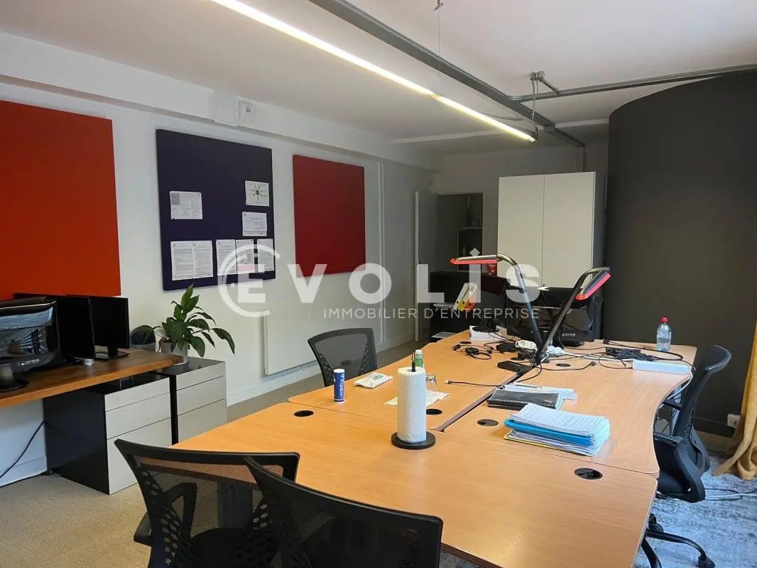 Office in Paris for sale Interior Photo- Image 1 of 6