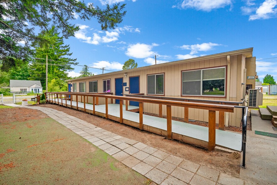 5942 Portal Way, Ferndale, WA for lease - Building Photo - Image 3 of 14