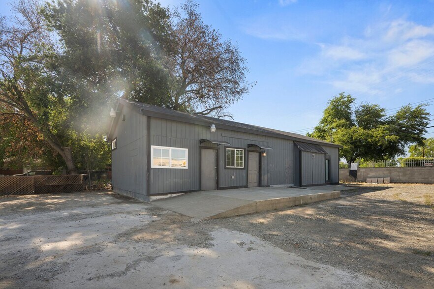 3300 27th Ave, Sacramento, CA à vendre - Photo du bâtiment - Image 2 de 5