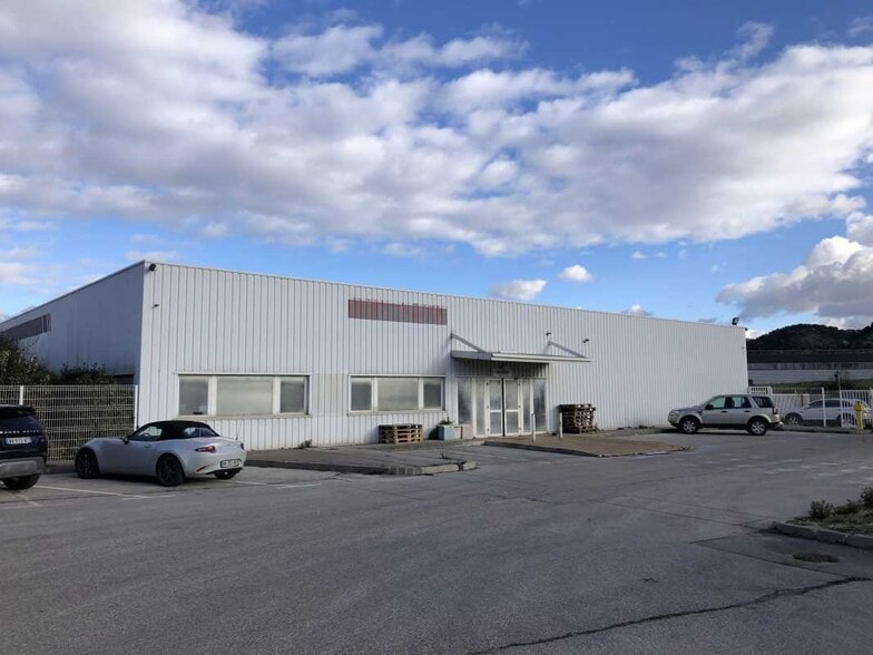 110 Avenue Des Chabauds, Bouc-Bel-Air for lease - Building Photo - Image 1 of 6