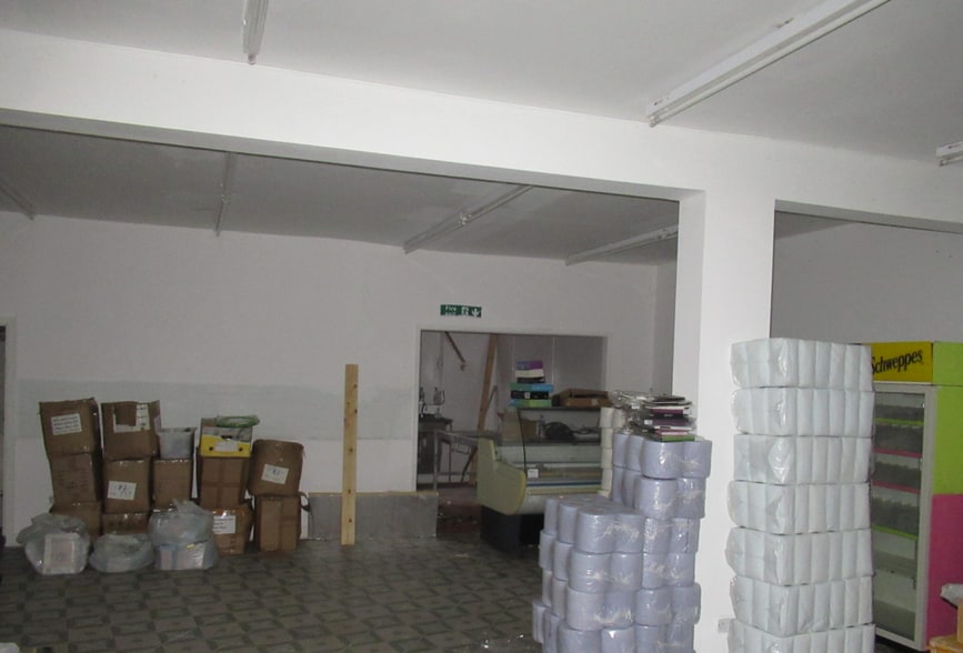 60 Cedar St, Blackburn for lease - Interior Photo - Image 3 of 3