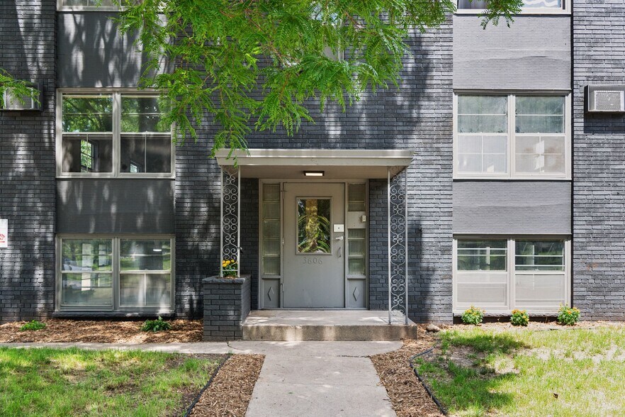 3606 E 34th St, Minneapolis, MN à vendre - Photo du bâtiment - Image 2 de 15
