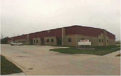 760 Kacena Dr, Hiawatha, IA à louer - Photo du bâtiment - Image 2 de 22