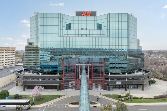 More details for 300 Lighting Way, Secaucus, NJ - Office for Lease