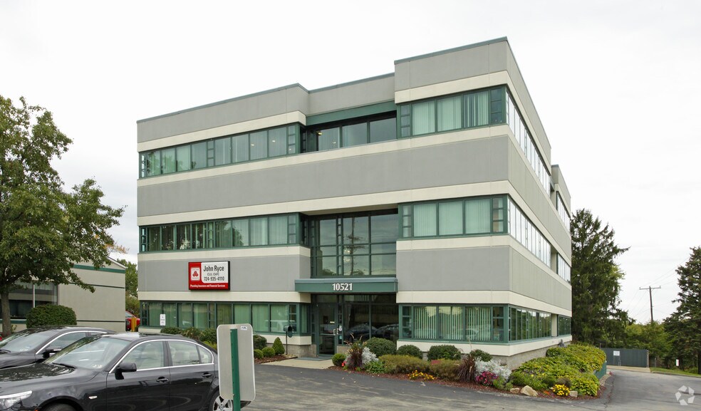 10521 Perry Hwy, Wexford, PA à louer - Photo principale - Image 1 de 4