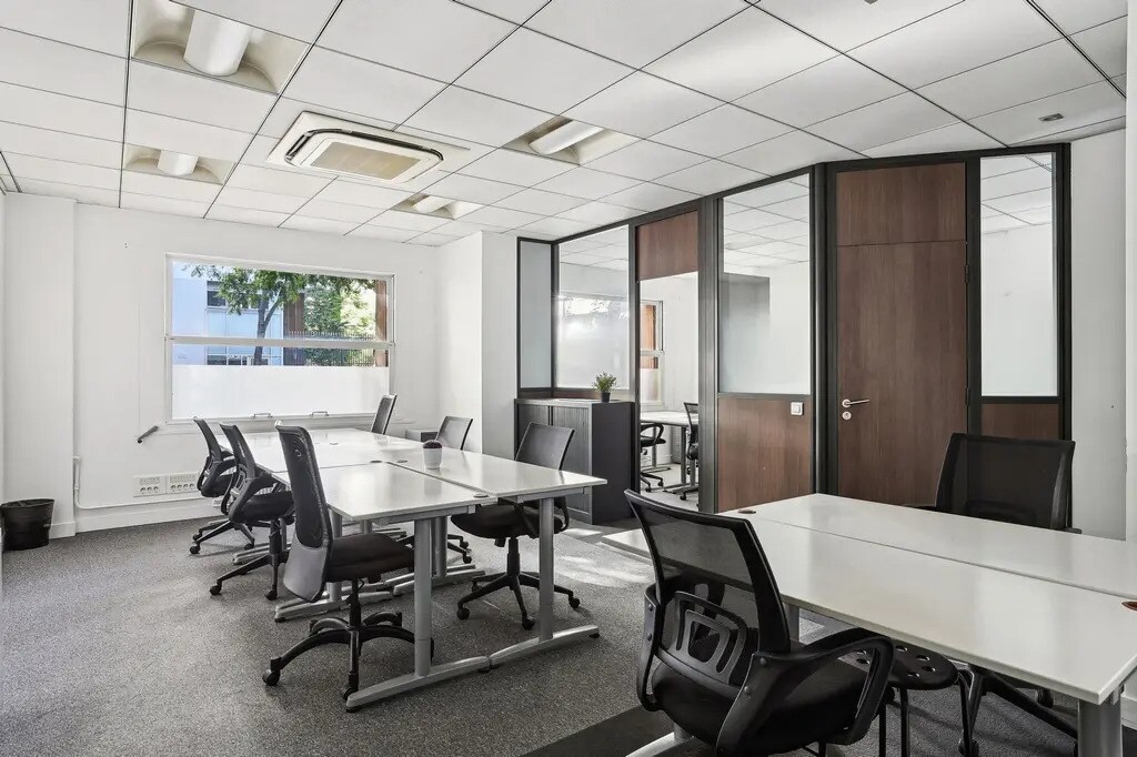 50 Quai Louis Blériot, Paris for lease Building Photo- Image 1 of 10