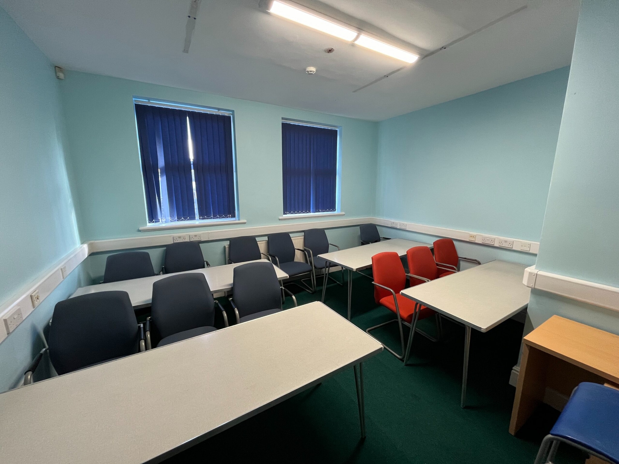 41 Bury Rd, Rossendale for lease Interior Photo- Image 1 of 5