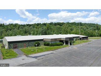 Plus de détails pour 80 Brady Ln, Lewistown, PA - Sports et divertissement à vendre