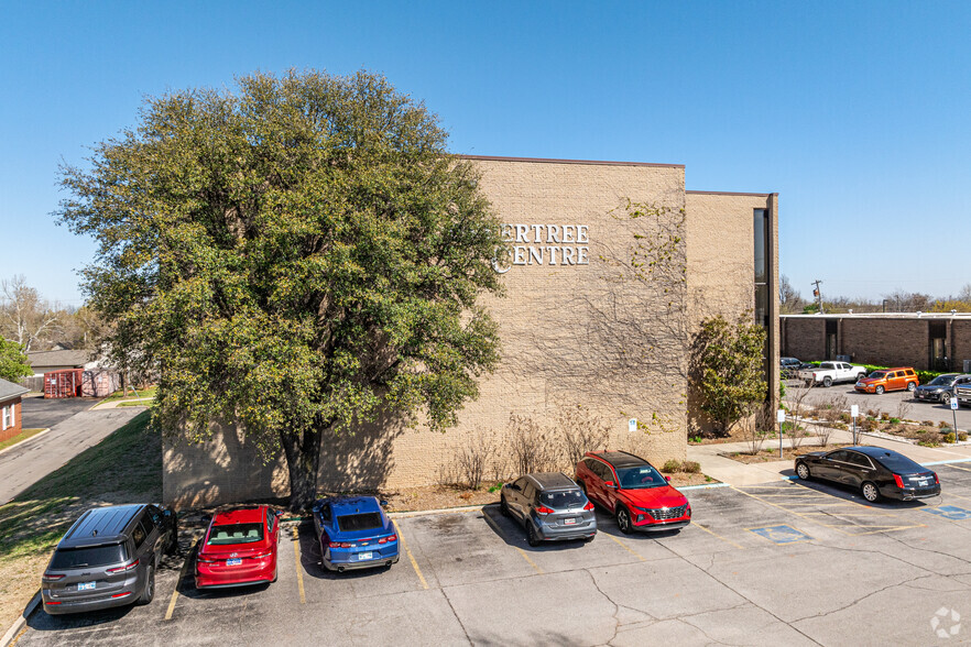 3727 NW 63rd St, Oklahoma City, OK for lease - Building Photo - Image 2 of 5