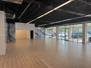 15495 Tamiami Trl N, Naples, FL à louer Photo intérieure- Image 2 de 6