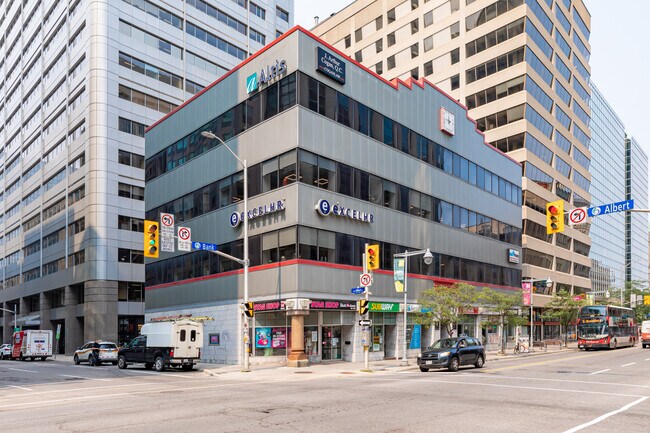 Plus de détails pour 102 Bank St, Ottawa, ON - Bureau à louer