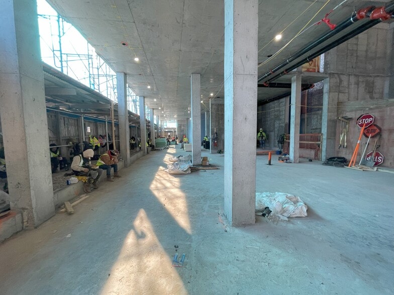 310 N 7th St, Brooklyn, NY for lease - Interior Photo - Image 3 of 6