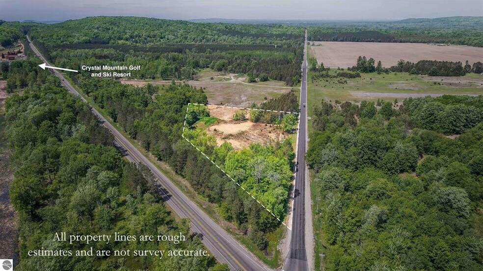 7764 Weldon Road rd, Thompsonville, MI à vendre - Photo du bâtiment - Image 2 de 15