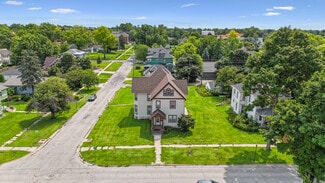 Plus de détails pour 1132 Main St, Grinnell, IA - Multi-résidentiel à vendre