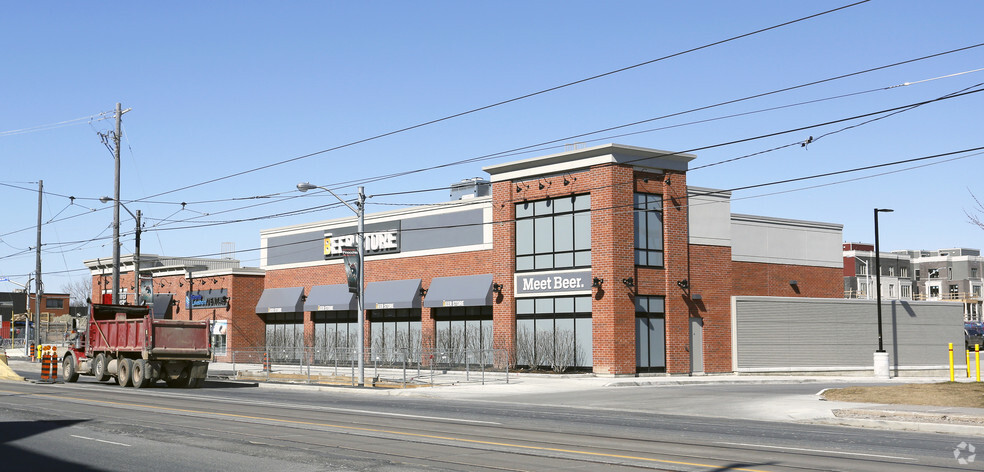 3560 Lake Shore Blvd W, Toronto, ON for sale - Primary Photo - Image 1 of 4