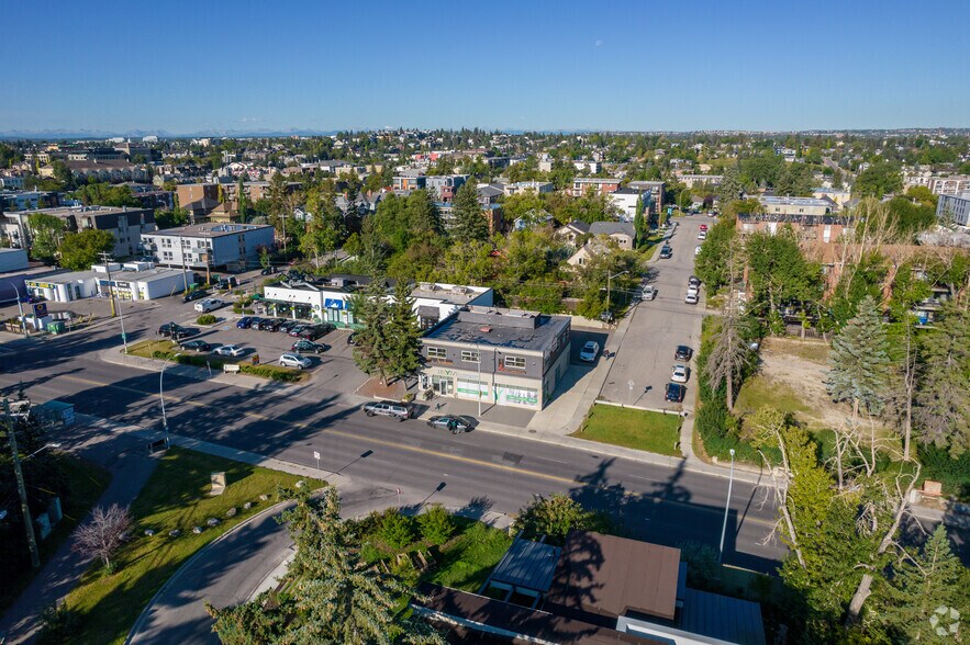 2505 14 St SW, Calgary, AB à louer - Aérien - Image 2 de 4
