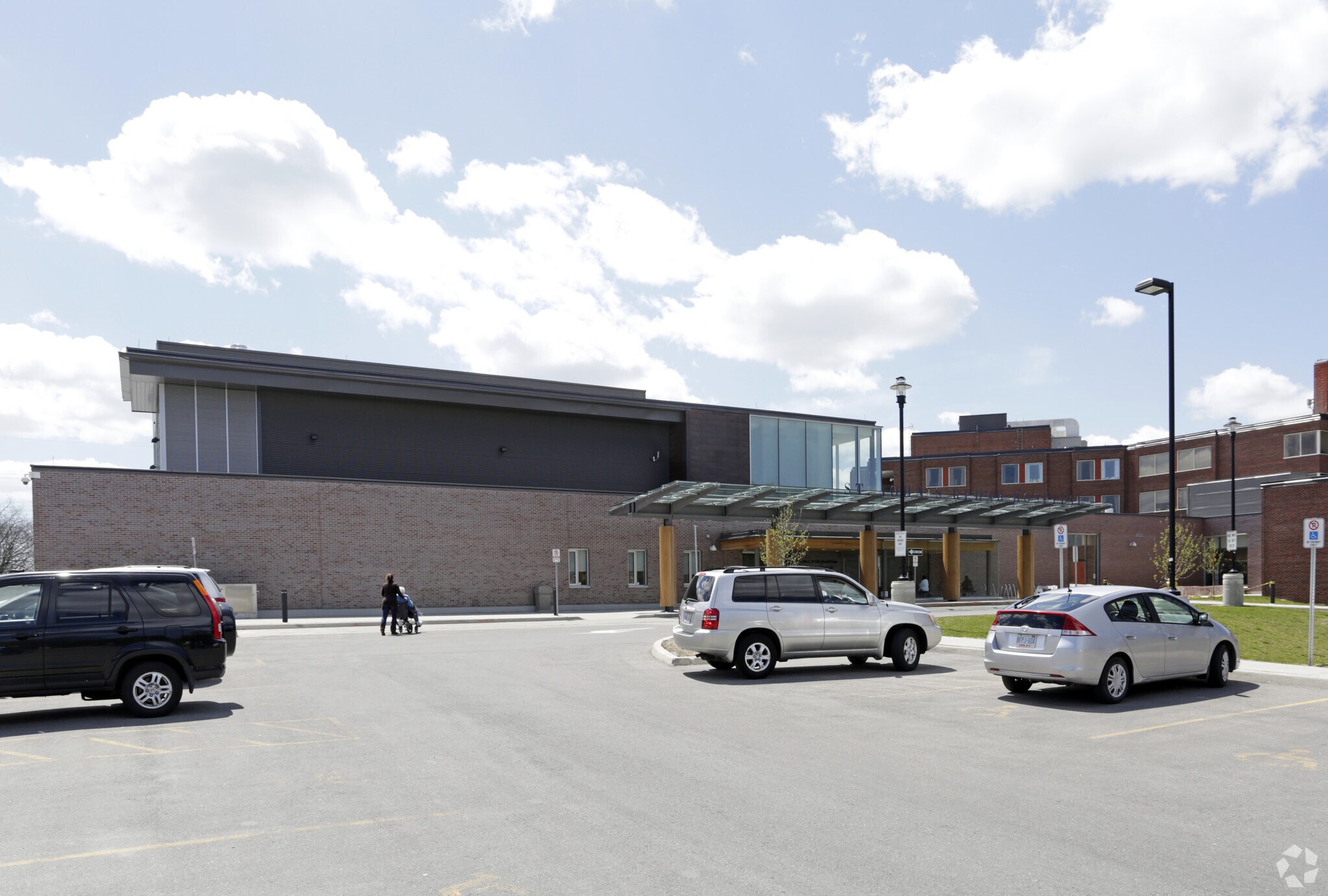 285 Cummer Ave, Toronto, ON à vendre Photo du bâtiment- Image 1 de 1