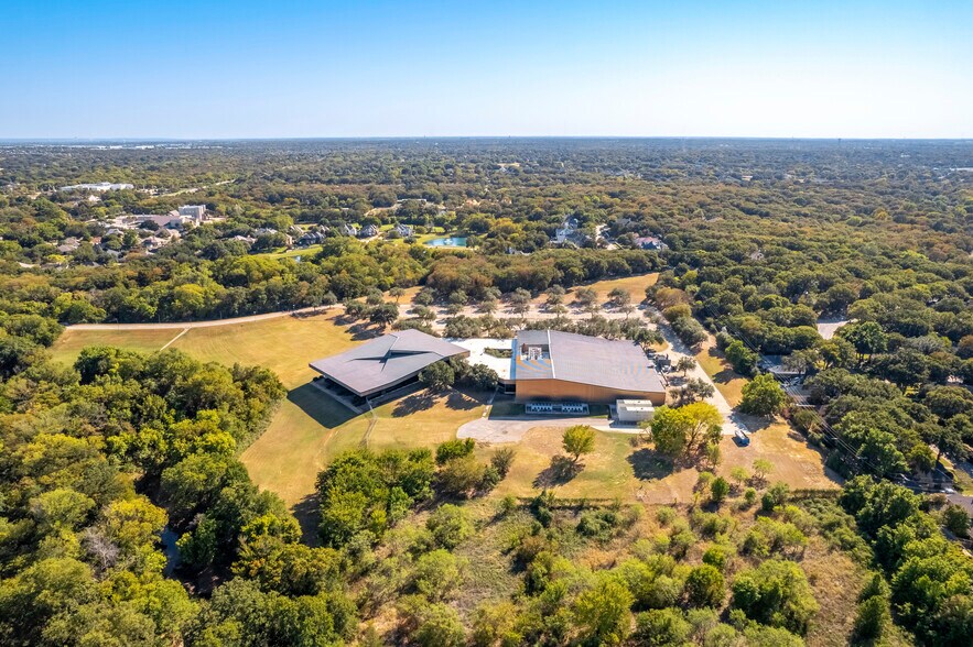 5000 S Bowen Rd, Arlington, TX à louer - Photo du bâtiment - Image 3 de 13