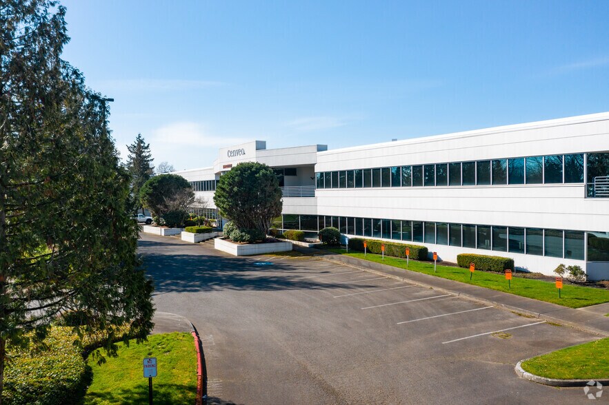 6520 S 190th St, Kent, WA à louer - Photo du bâtiment - Image 2 de 12
