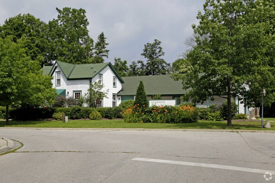 120 Roberson Dr, Ajax, ON for sale - Primary Photo - Image 1 of 1