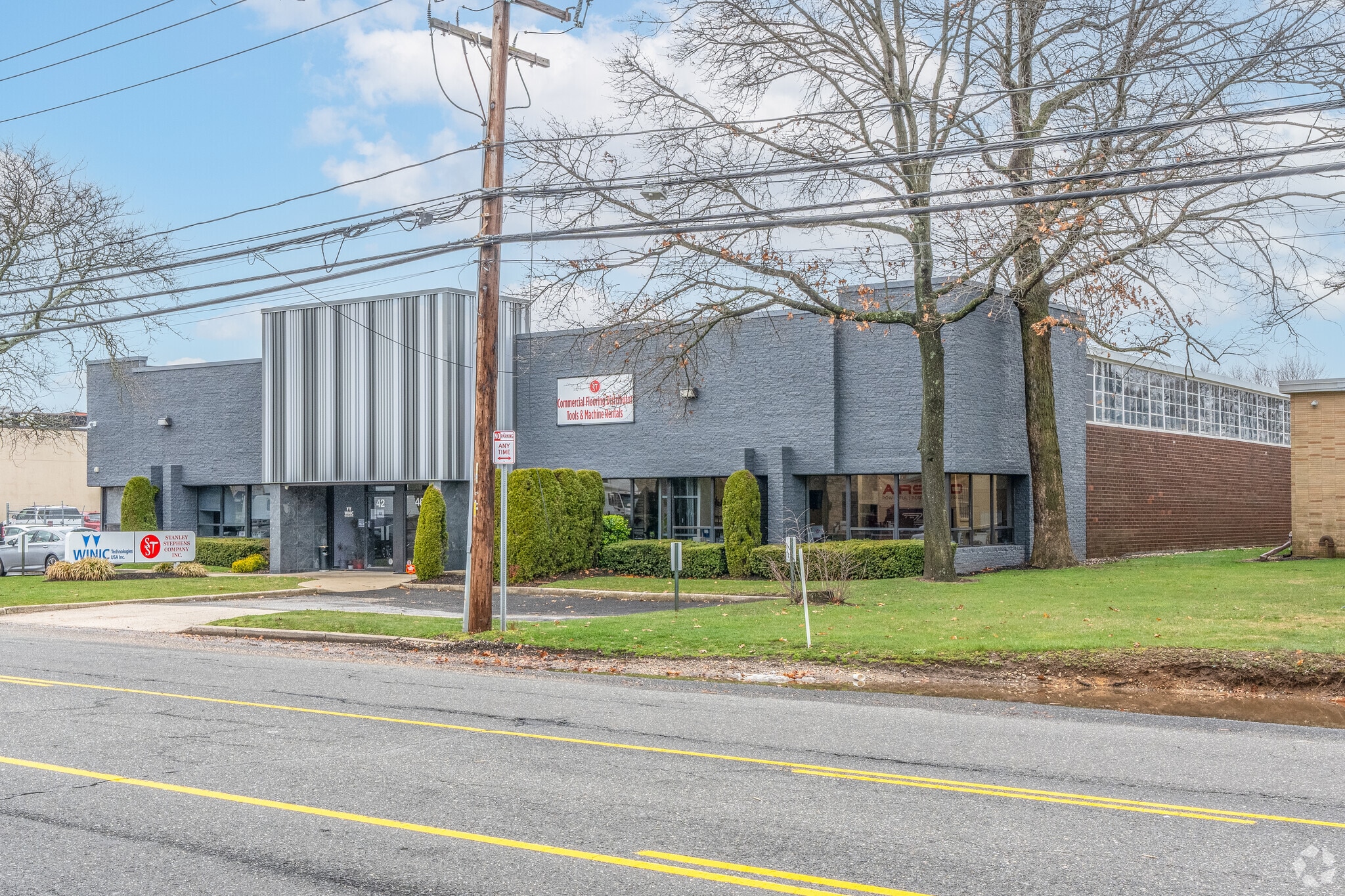 42-46 Central Ave, Farmingdale, NY for lease Primary Photo- Image 1 of 8
