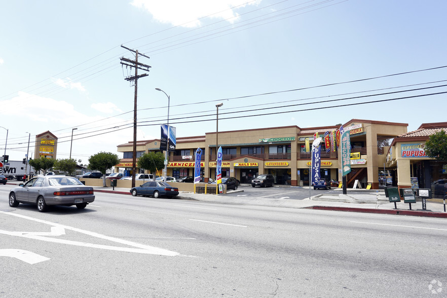 8925 Sepulveda Blvd, North Hills, CA for lease - Primary Photo - Image 1 of 4