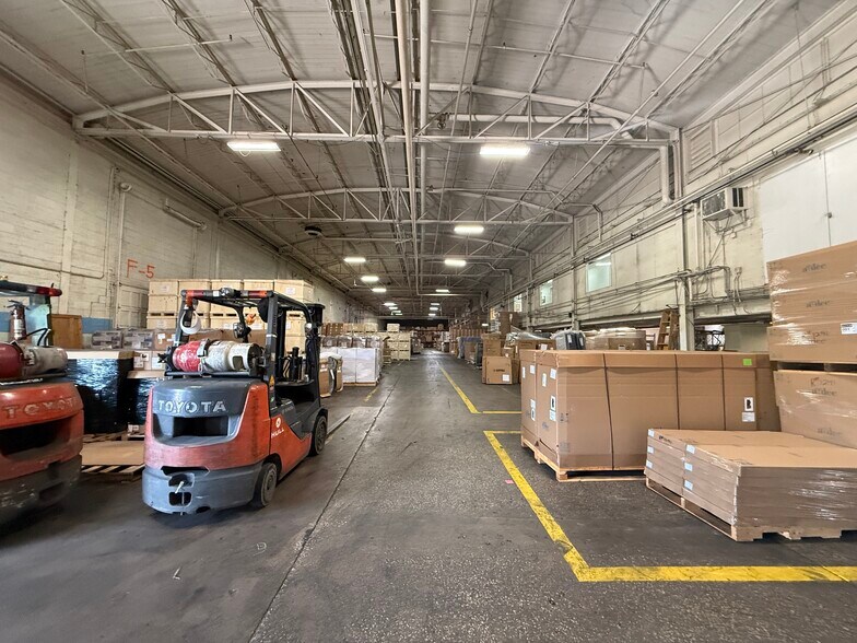 1140 Hayden St, Fort Wayne, IN à vendre - Photo du bâtiment - Image 3 de 7