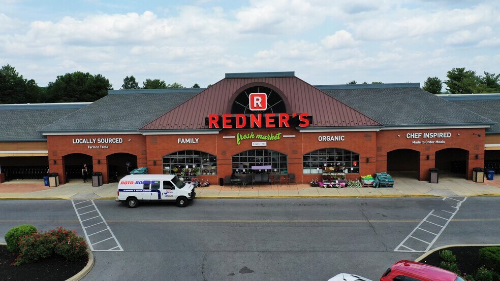 1183 Berkshire Blvd, Wyomissing, PA à louer - Photo du bâtiment - Image 2 de 9