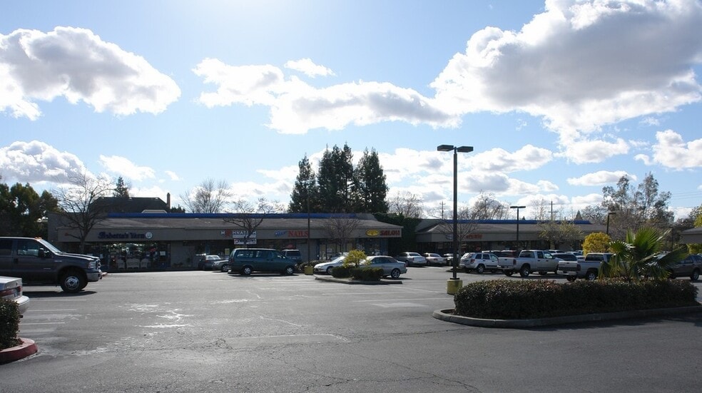 4400-4410 San Juan Ave, Fair Oaks, CA for lease - Building Photo - Image 2 of 2