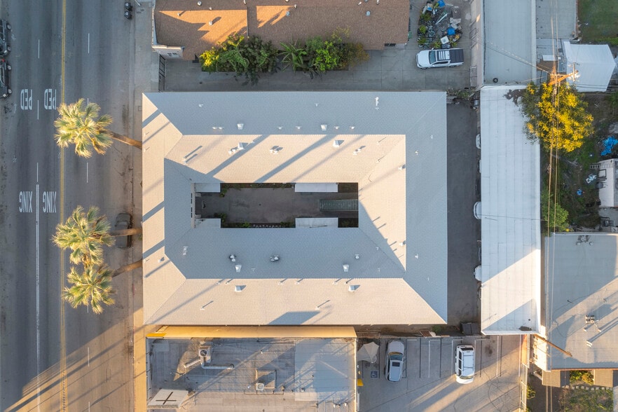 8118 S Western Ave, Los Angeles, CA for sale - Building Photo - Image 2 of 11