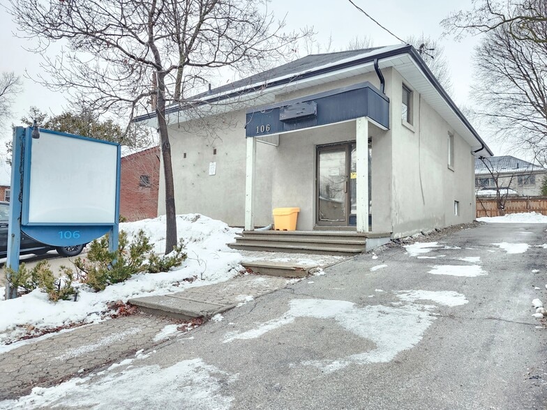 106 Sheppard Ave W, Toronto, ON for lease - Building Photo - Image 1 of 18